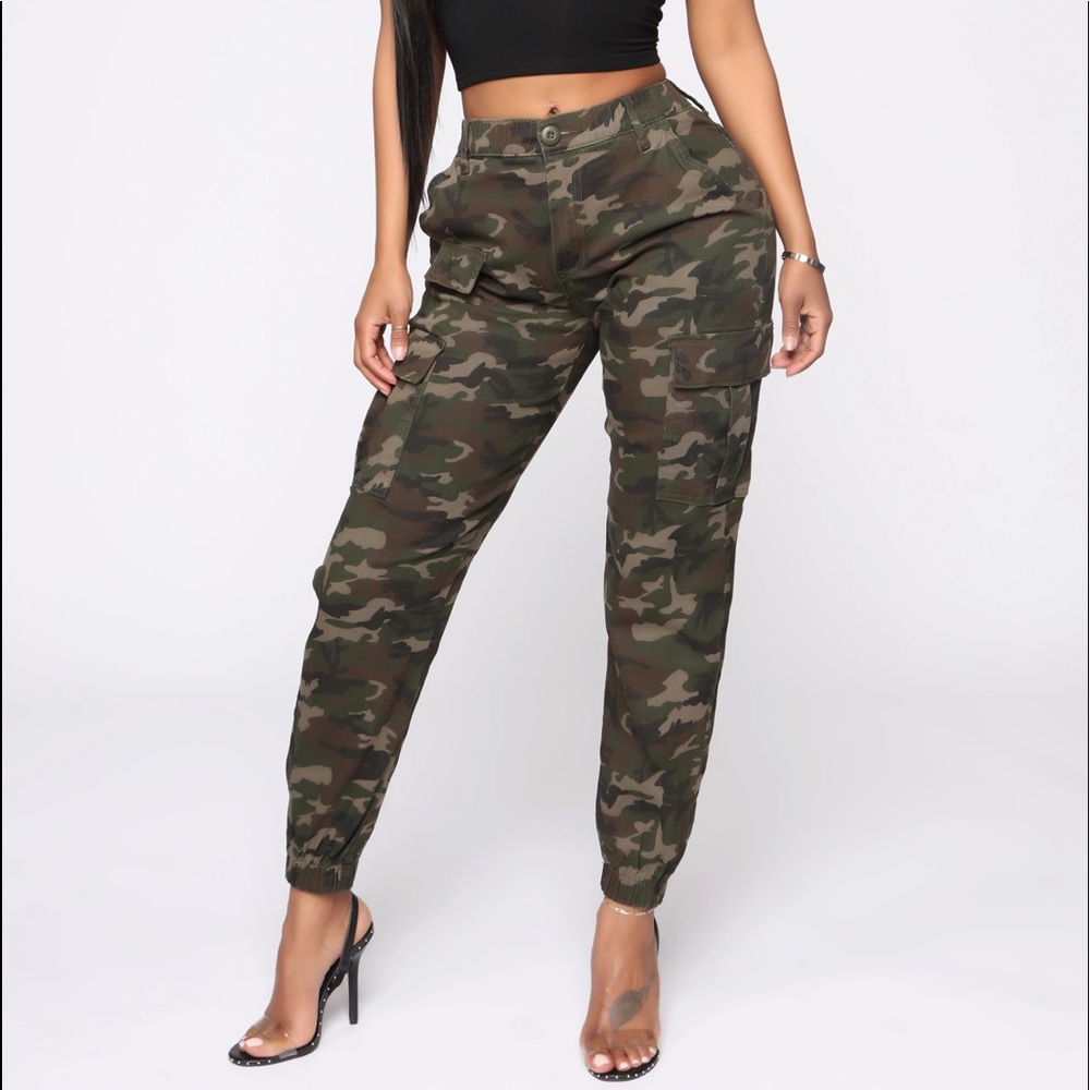 Army cargo pants from fashion nova size xl